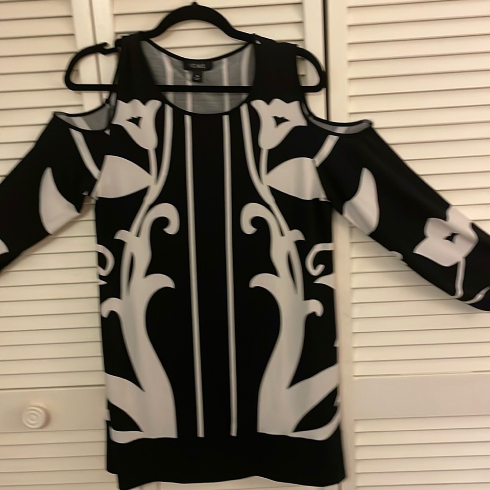 Women’s Black and White Cold Shoulder Tunic